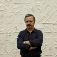 2004 Sul fondo il modello dell'opera Memorie di segni ritrovati