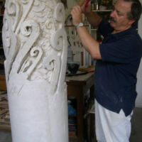 2005 Ritratto con il Modello dell'opera Pilastro del cielo