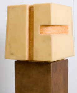 Biblo - 2008 Cera cm. h 35 x 30 x 30