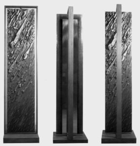 Porta - 1991 Piombo, acciaio e ferro cm. h 216 x 55 x 55 Porta - 1991 Piombo, acciaio e ferro cm. h 216 x 55 x 55