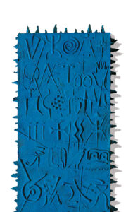 Omaggio alla Scrittura (particolare) - 2000 Cartapesta cm. h 240 x 30 x 7 Omaggio alla Scrittura (particolare) - 2000 Cartapesta cm. h 240 x 30 x 7