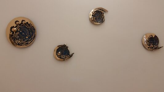 Corpi celesti - 2017, bronzo, Ø da 35 a 45 cm Corpi celesti - 2017, bronzo, Ø da 35 a 45 cm