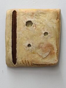 Espressione cera - 2023 Cera, oro zecchino 45x45x6 cm Espressione cera - 2023 Cera, oro zecchino 45x45x6 cm